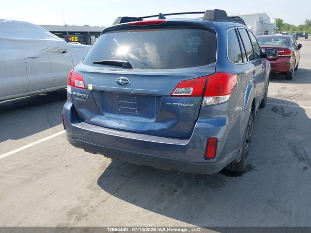 Subaru Outback 2.5i Limited Package 2014 4S4BRGNC5E3246926 Image 4