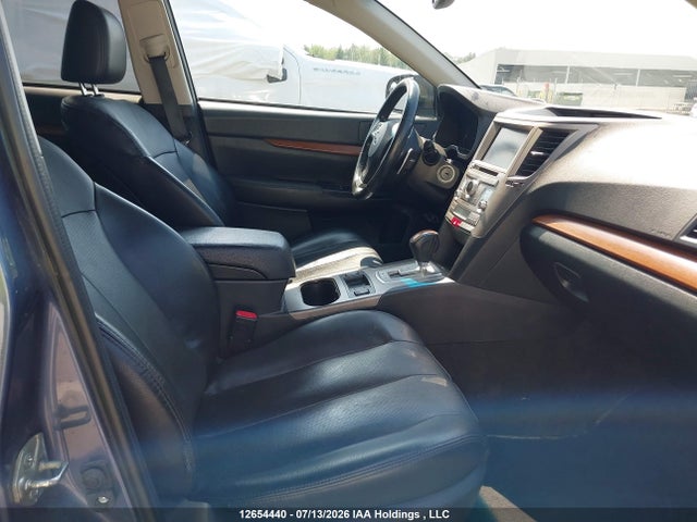 Subaru Outback 2.5i Limited Package 2014 4S4BRGNC5E3246926 Image 5