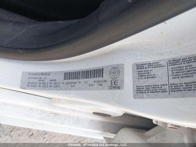 Chrysler 200 C 2016 1C3CCCCG4GN180812 Image 9