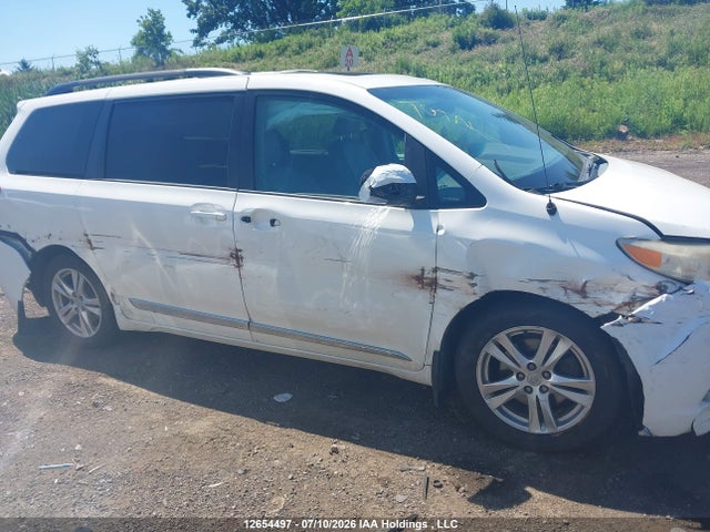 12654497 :رقم المزاد ، 5TDDK3DC5DS054379 vin ، 2013 Toyota Sienna Xle 7 Passenger مزاد بيع