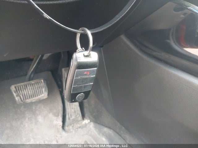 KIA Rondo 2016 KNAHU8A36G7126246 Image 11