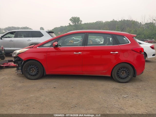 KIA Rondo 2016 KNAHU8A36G7126246 Image 15