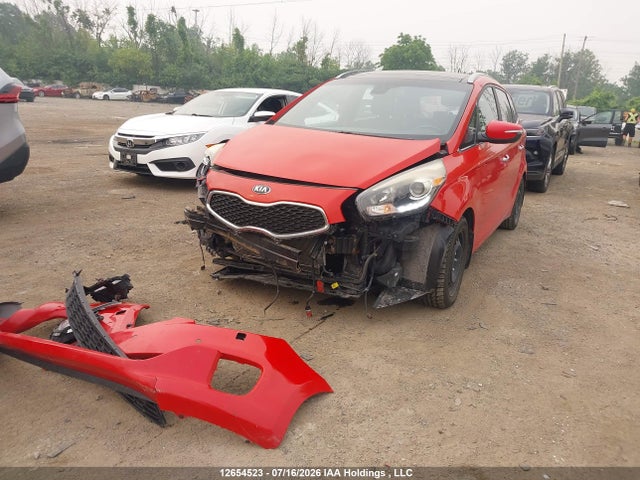 KIA Rondo 2016 KNAHU8A36G7126246 Image 2