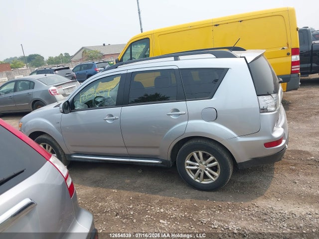 2013 Mitsubishi Outlander Xls მანქანა იყიდება აუქციონზე, vin: JA4JT5AX1DU602046, აუქციონის ნომერი: 12654539