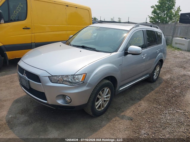 2013 Mitsubishi Outlander Xls მანქანა იყიდება აუქციონზე, vin: JA4JT5AX1DU602046, აუქციონის ნომერი: 12654539