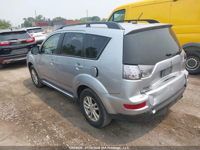 2013 Mitsubishi Outlander Xls მანქანა იყიდება აუქციონზე, vin: JA4JT5AX1DU602046, აუქციონის ნომერი: 12654539