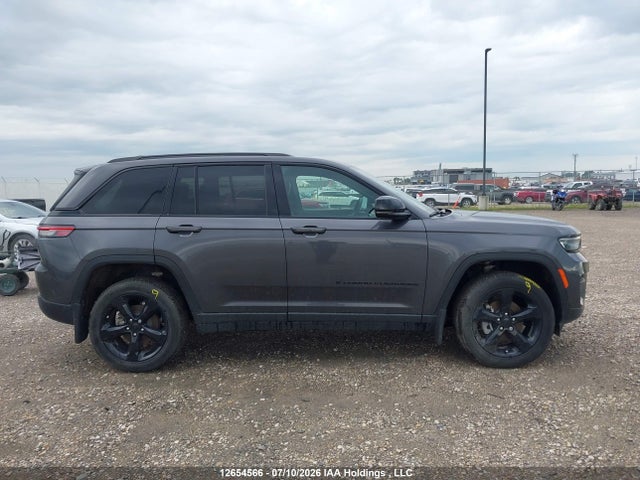 1C4RJHAG3RC204155 Jeep Grand Cherokee Laredo/altitude