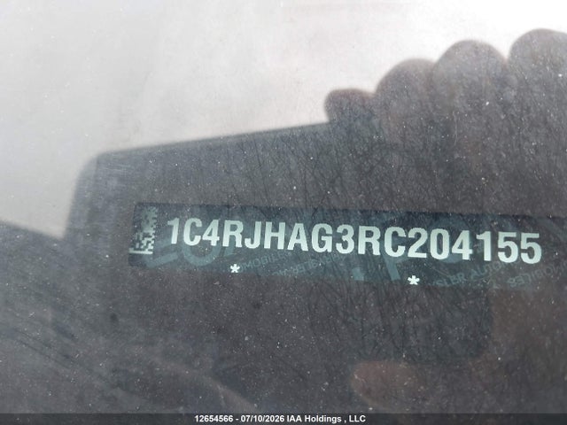 1C4RJHAG3RC204155 Jeep Grand Cherokee Laredo/altitude