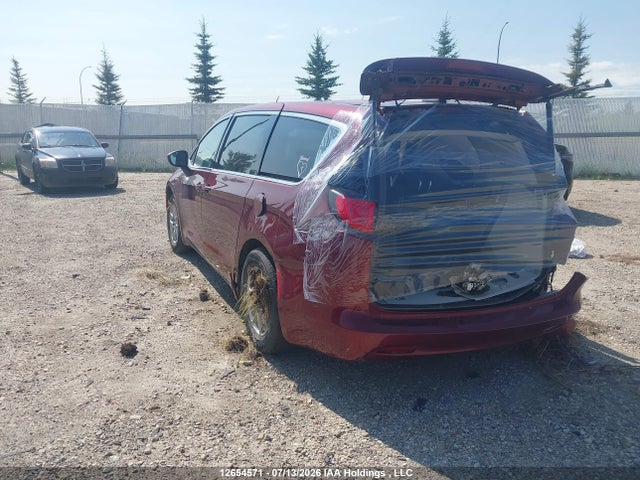 Chrysler Grand Caravan Sxt 2022 2C4RC1ZG8NR208399 Image 3