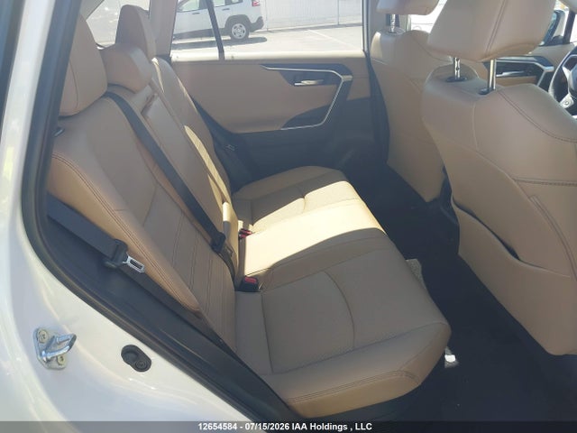 Продажа на аукционе авто 2025 Toyota Rav4, vin: 2T3DWRFV4SW262710, номер лота: 12654584