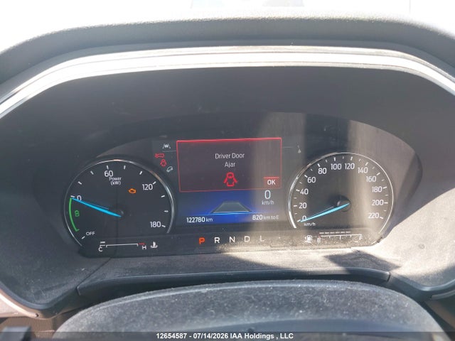 12654587 :رقم المزاد ، 1FMCU9CZ9NUB10718 vin ، 2022 Ford Escape Sel Hybrid مزاد بيع