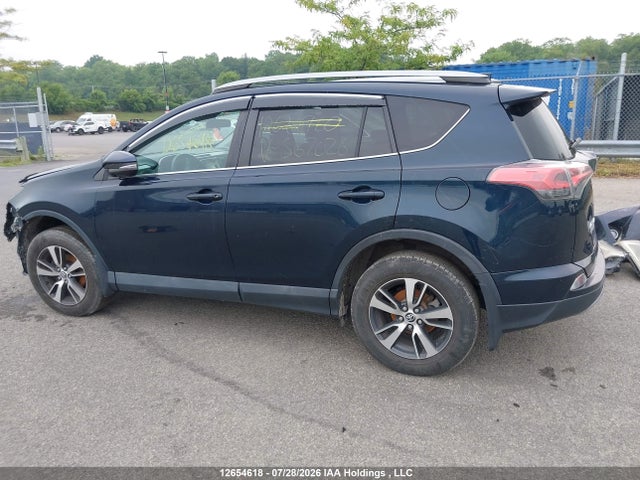 2017 Toyota Rav4 Xle მანქანა იყიდება აუქციონზე, vin: 2T3RFREV4HW567026, აუქციონის ნომერი: 12654618