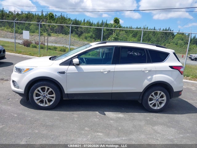 Ford ESCAPE SE 2018 1FMCU9GD7JUB63071 Image 14