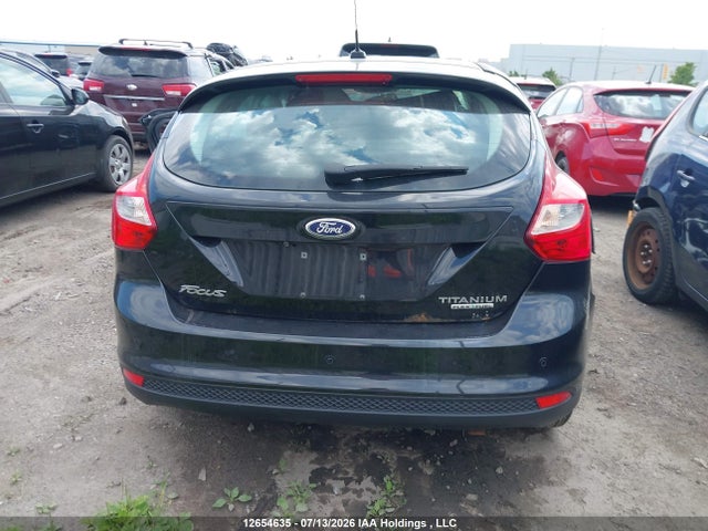 12654635 :رقم المزاد ، 1FADP3N25EL315218 vin ، 2014 Ford Focus Titanium مزاد بيع
