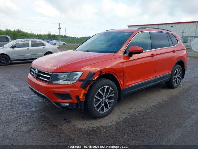 2020 Volkswagen Tiguan Comfortline/iq Drive მანქანა იყიდება აუქციონზე, vin: 3VV2B7AX1LM017335, აუქციონის ნომერი: 12654661