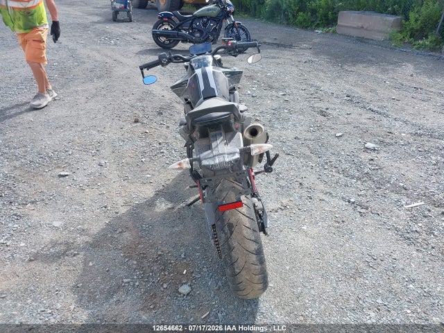 KTM 790 Duke 2024 LCETU7402RH700394 Image 6