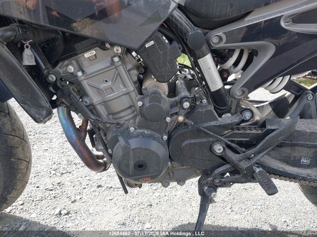 KTM 790 Duke 2024 LCETU7402RH700394 Image 9