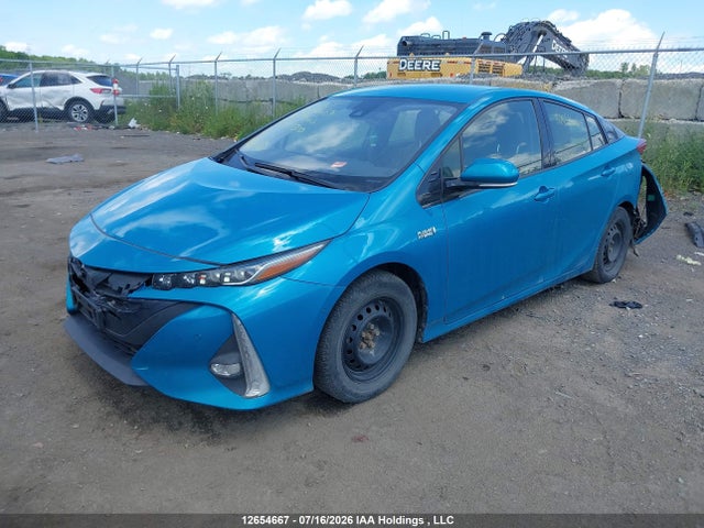 Toyota PRIUS PRIME 2018 JTDKARFP7J3071310 Image 2