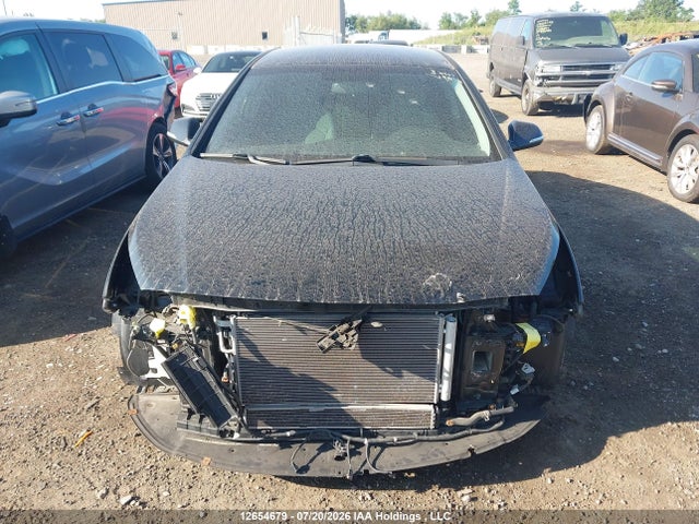 Hyundai Sonata 2016 KMHE24L11GA010158 Image 13
