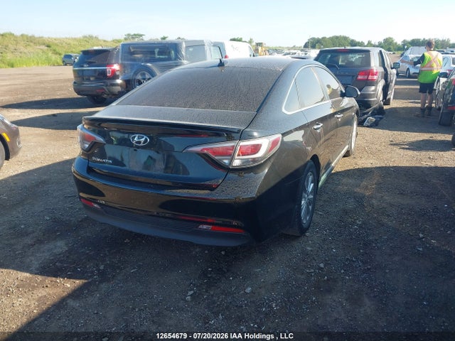 Hyundai Sonata 2016 KMHE24L11GA010158 Image 4