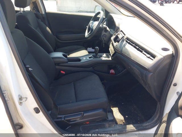 Honda HR-V LX 2018 3CZRU5G37JM101019 Image 5