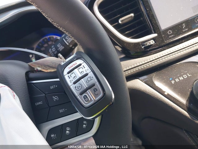 2026 Chrysler Pacifica Limited მანქანა იყიდება აუქციონზე, vin: 2C4RC1GG5TR264378, აუქციონის ნომერი: 12654725