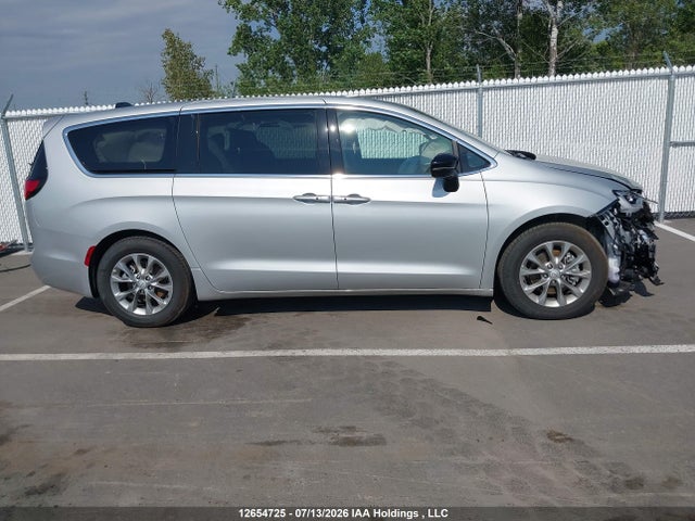 2026 Chrysler Pacifica Limited მანქანა იყიდება აუქციონზე, vin: 2C4RC1GG5TR264378, აუქციონის ნომერი: 12654725