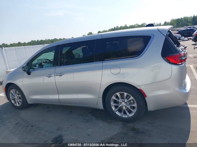 2026 Chrysler Pacifica Limited მანქანა იყიდება აუქციონზე, vin: 2C4RC1GG5TR264378, აუქციონის ნომერი: 12654725
