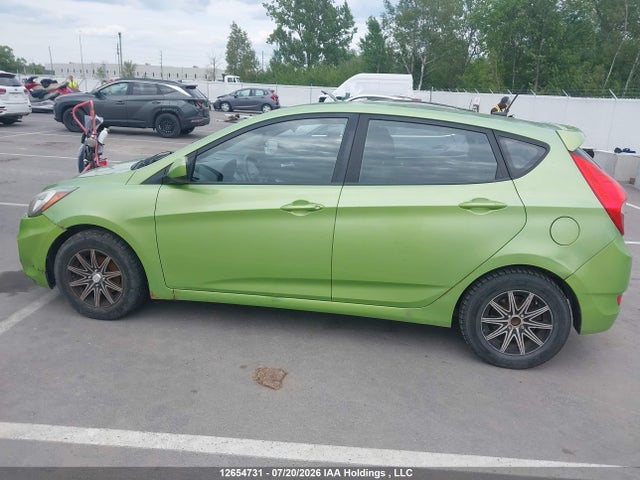 12654731 :رقم المزاد ، KMHCT5AE1CU015661 vin ، 2012 Hyundai Accent Gl مزاد بيع