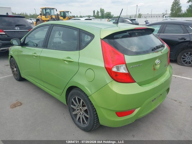 12654731 :رقم المزاد ، KMHCT5AE1CU015661 vin ، 2012 Hyundai Accent Gl مزاد بيع