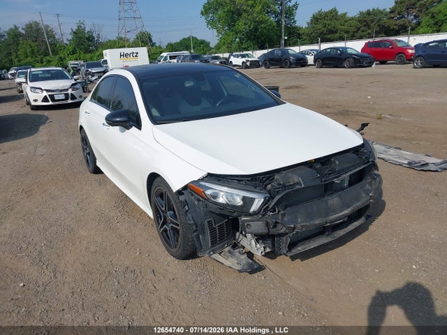 Mercedes-Benz A 220 4matic 2022 W1K3G4FB8NJ369205 main image