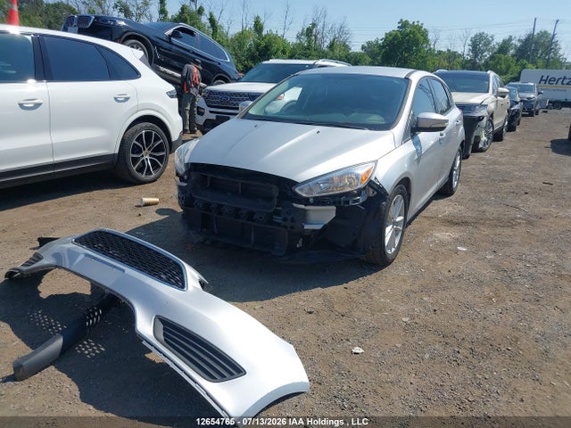 Ford FOCUS SE 2017 1FADP3K2XHL293015 Image 2