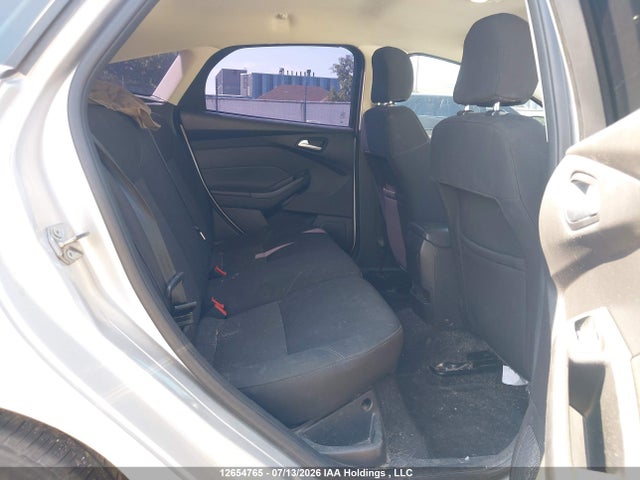 Ford FOCUS SE 2017 1FADP3K2XHL293015 Image 8