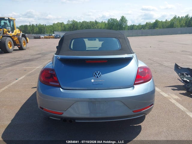 2019 Volkswagen Beetle Wolfsburg Edition მანქანა იყიდება აუქციონზე, vin: 3VW5DAAT6KM504722, აუქციონის ნომერი: 12654841