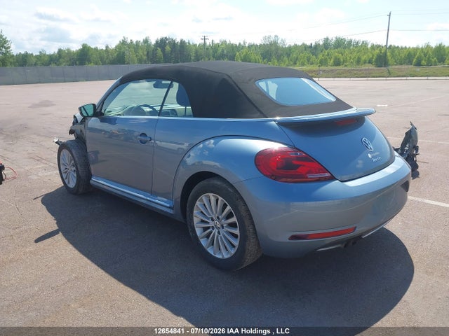 2019 Volkswagen Beetle Wolfsburg Edition მანქანა იყიდება აუქციონზე, vin: 3VW5DAAT6KM504722, აუქციონის ნომერი: 12654841