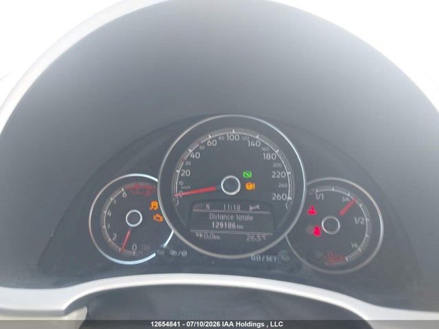 2019 Volkswagen Beetle Wolfsburg Edition მანქანა იყიდება აუქციონზე, vin: 3VW5DAAT6KM504722, აუქციონის ნომერი: 12654841