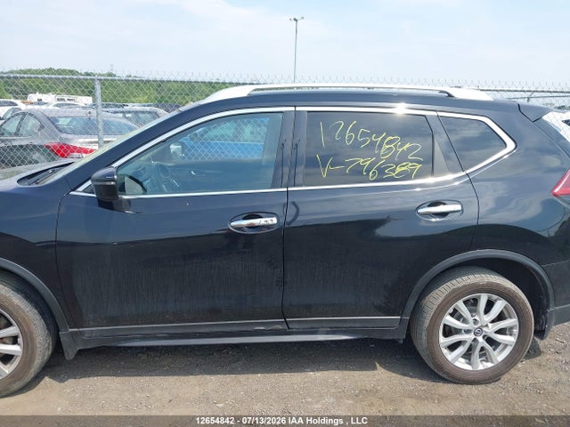 12654842 :رقم المزاد ، 5N1AT2MV8JC796389 vin ، 2018 Nissan Rogue Sv/sl مزاد بيع