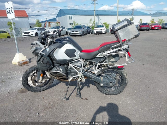 12654852 :رقم المزاد ، WB10J530XKZF77882 vin ، 2019 Bmw R 1250 Gs Adventure مزاد بيع