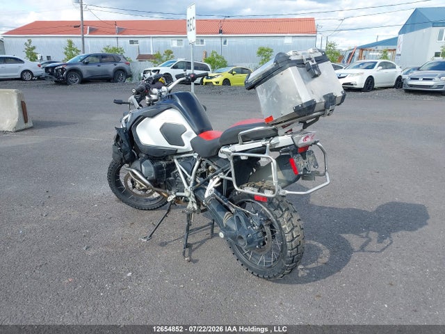 12654852 :رقم المزاد ، WB10J530XKZF77882 vin ، 2019 Bmw R 1250 Gs Adventure مزاد بيع