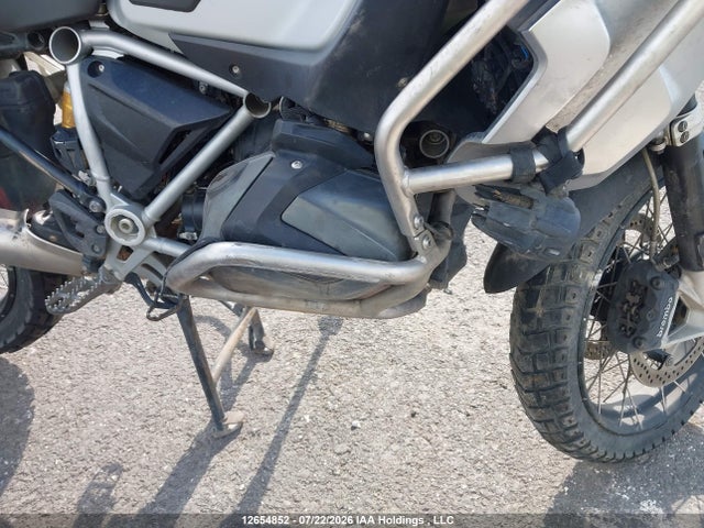 12654852 :رقم المزاد ، WB10J530XKZF77882 vin ، 2019 Bmw R 1250 Gs Adventure مزاد بيع