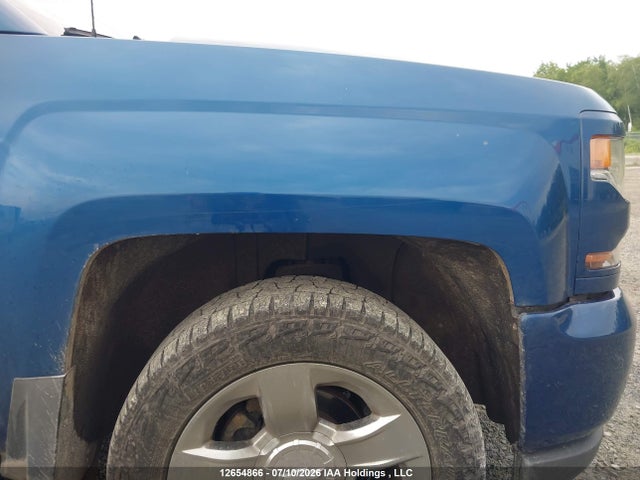 12654866 :رقم المزاد ، 3GCUKRECXJG118623 vin ، 2018 Chevrolet Silverado K1500 Lt مزاد بيع