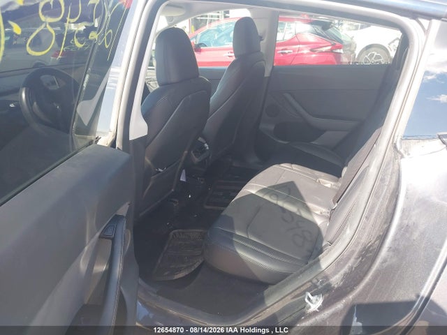 Tesla Model Y 2024 7SAYGDED0RF014757 Image 8