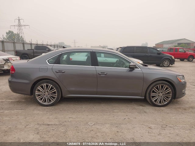 2015 Volkswagen Passat 1.8 Tsi Comfortline მანქანა იყიდება აუქციონზე, vin: 1VWBS7A31FC106109, აუქციონის ნომერი: 12654878
