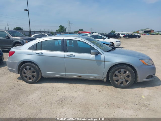 12654886 :رقم المزاد ، 1C3CCBAB7DN532827 vin ، 2013 Chrysler 200 Lx مزاد بيع