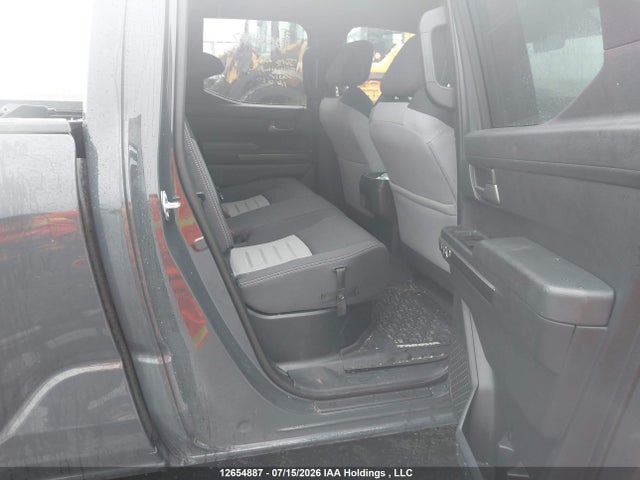 Toyota Tacoma 2025 3TYLB5JN8ST104013 Image 8