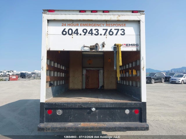 Продажа на аукционе авто 2006 Chevrolet Express Cutaway Work Van, vin: 1GBJG31U661192678, номер лота: 12654903