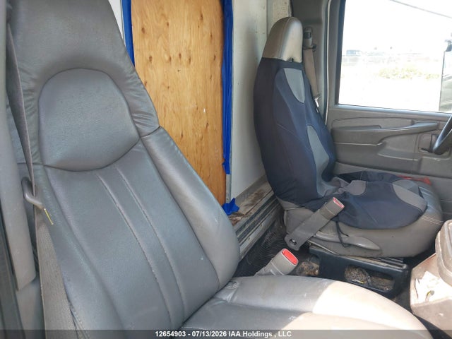 Продажа на аукционе авто 2006 Chevrolet Express Cutaway Work Van, vin: 1GBJG31U661192678, номер лота: 12654903