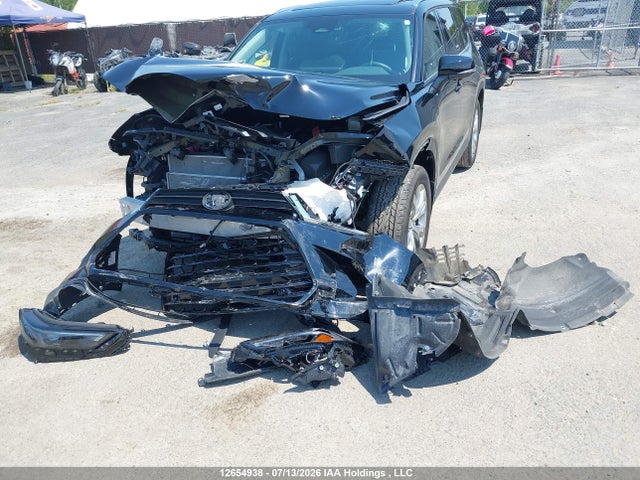 Toyota Grand Highlander 2026 5TDACAB58TS070048 Image 12