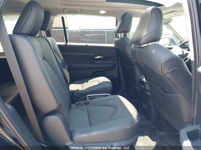 Toyota Grand Highlander 2026 5TDACAB58TS070048 Image 8