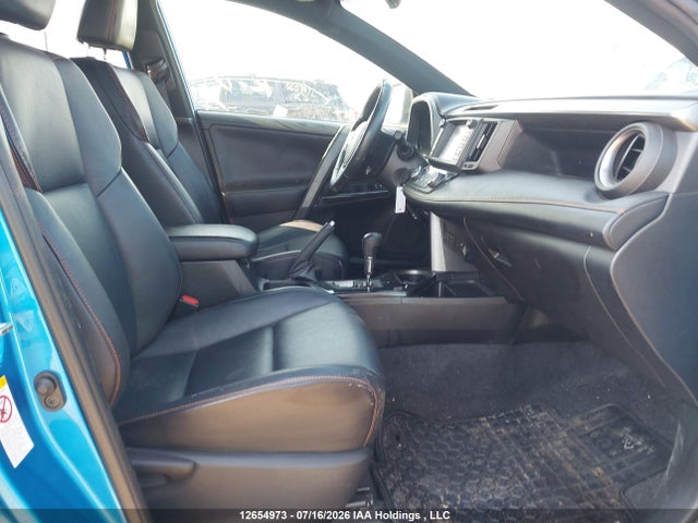 2T3JFREV6GW440564 Toyota RAV4 SE